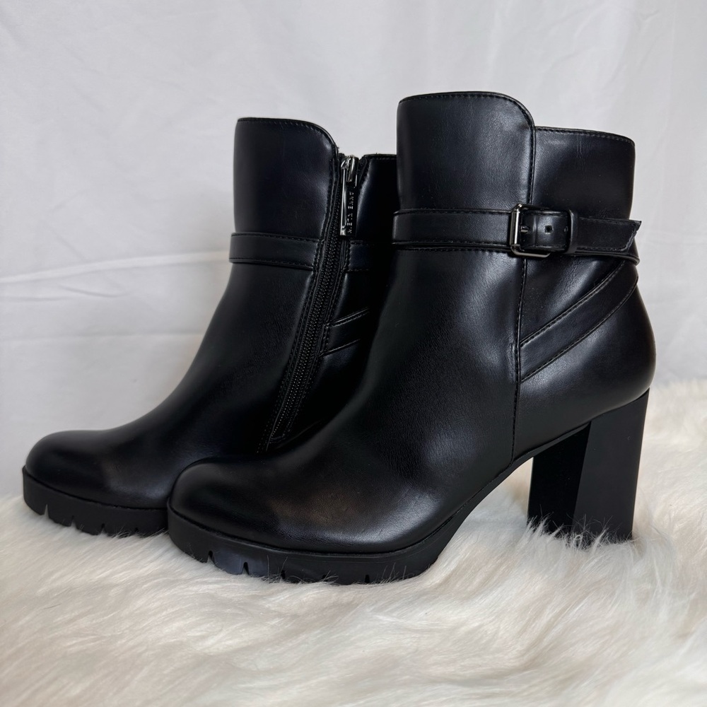 Anne Klein Hudson Boot size 6 New without tags - Picture 2 of 6